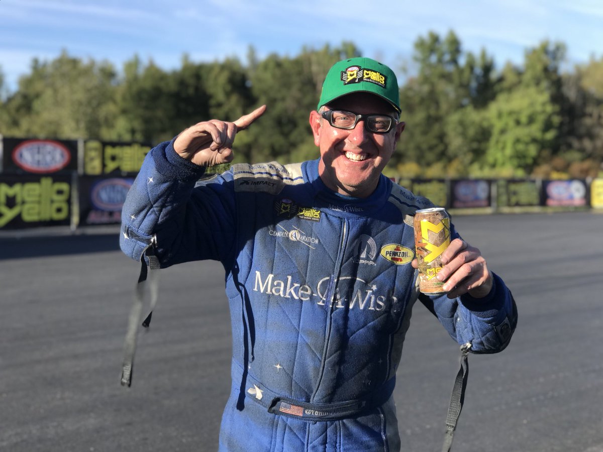 NHRA's tweet photo. 2๏ธโฃ weeks in a row @TommyJohnson_Jr gets the No. 1 qualifier and the green hat!
#CarolinaNats https://t.co/rA5UW8I5m3