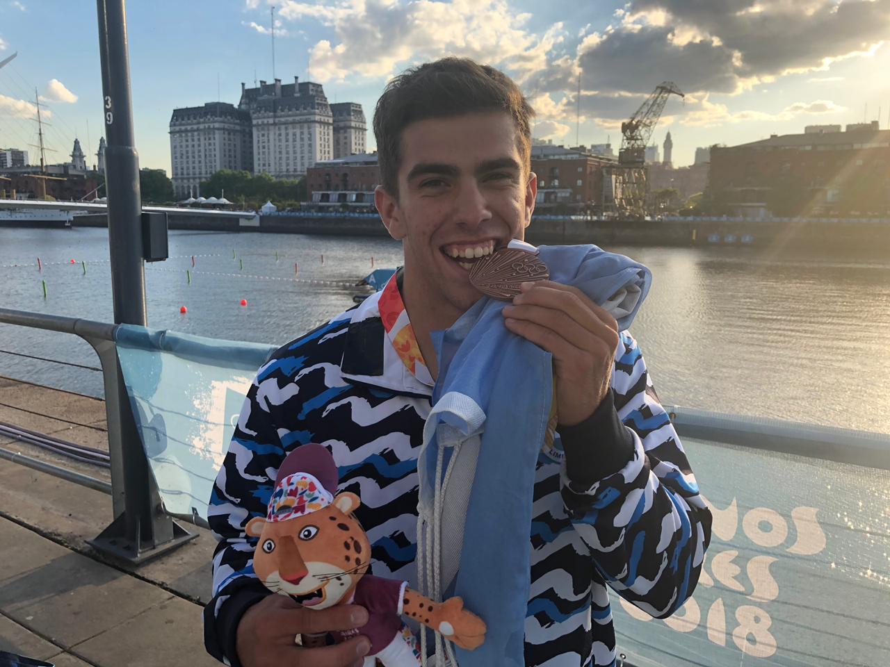 DpaxvHDXgAAZBw3.jpg:large