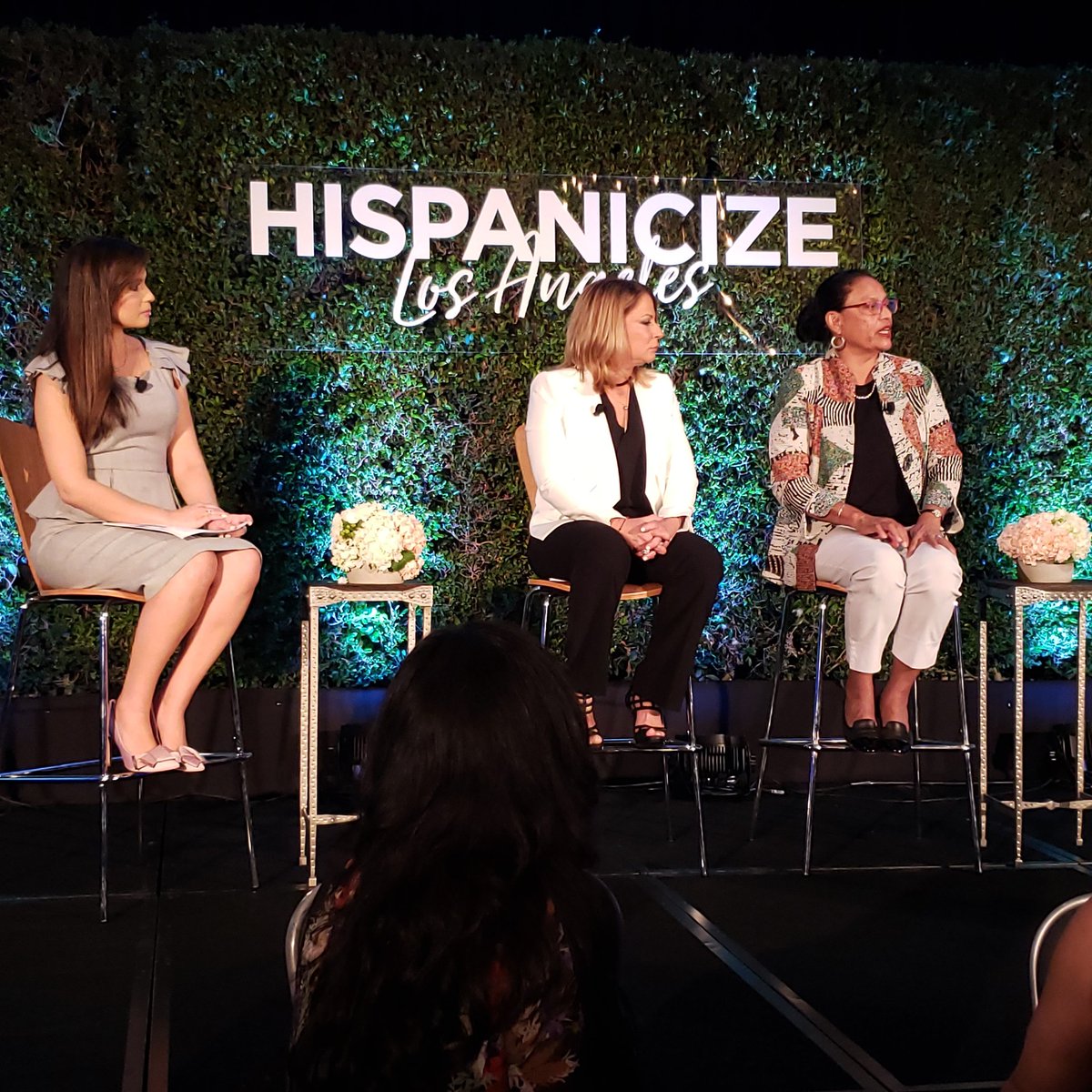 DorindaWalker's tweet photo. Powerful #PositiveImpactAward discussion with @AnaPoloTV #MariaLemus of #VisionYCompromiso @AleOrtizChagin.tv - #prupárate #HispzLA https://t.co/z9tGHQfK1e