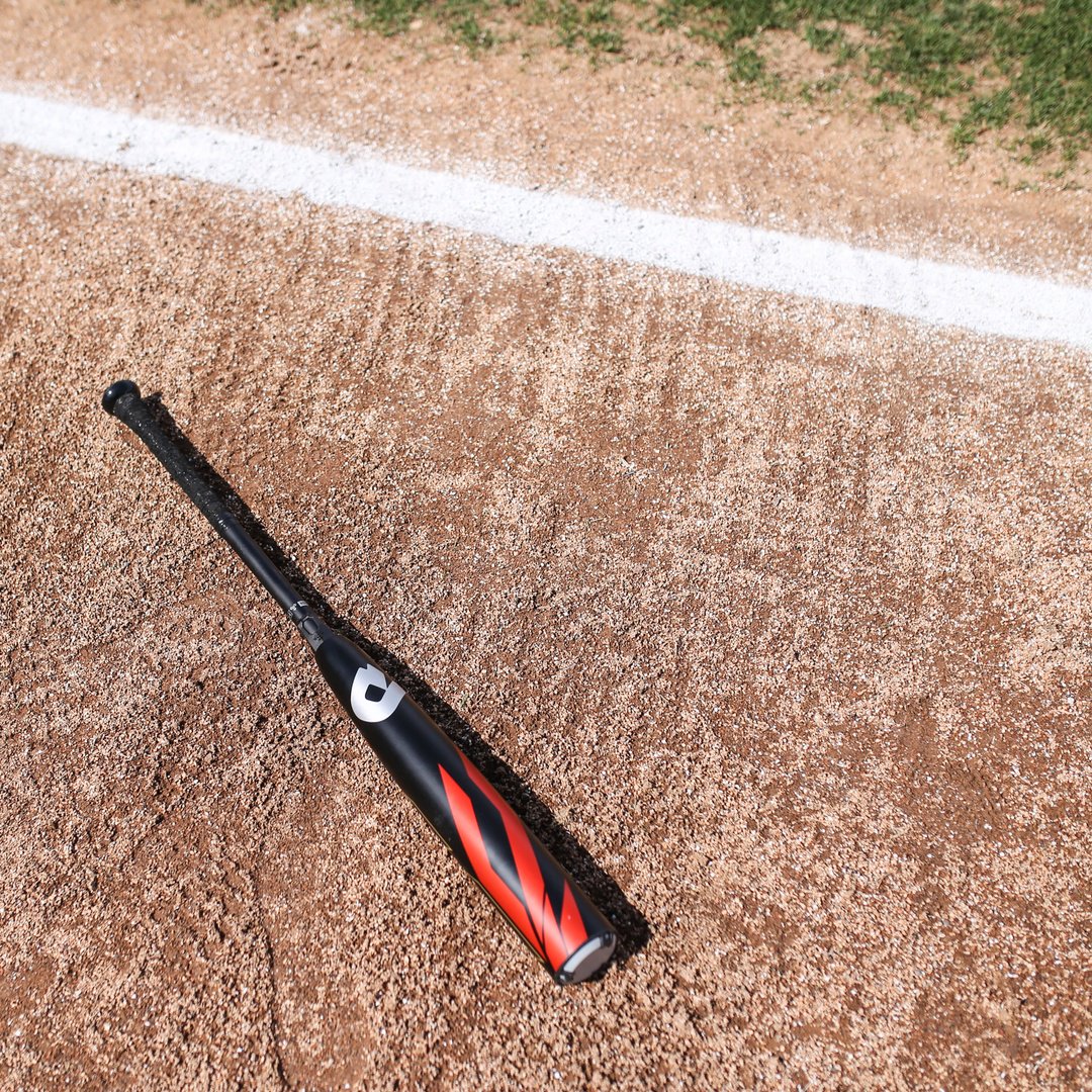 DeMarini's tweet photo. CF Zen:
Balanced feelโ
Maximum popโ
Bases clearedโ
#DeMarini #ClearedForLaunch https://t.co/O0kyV6PBNJ