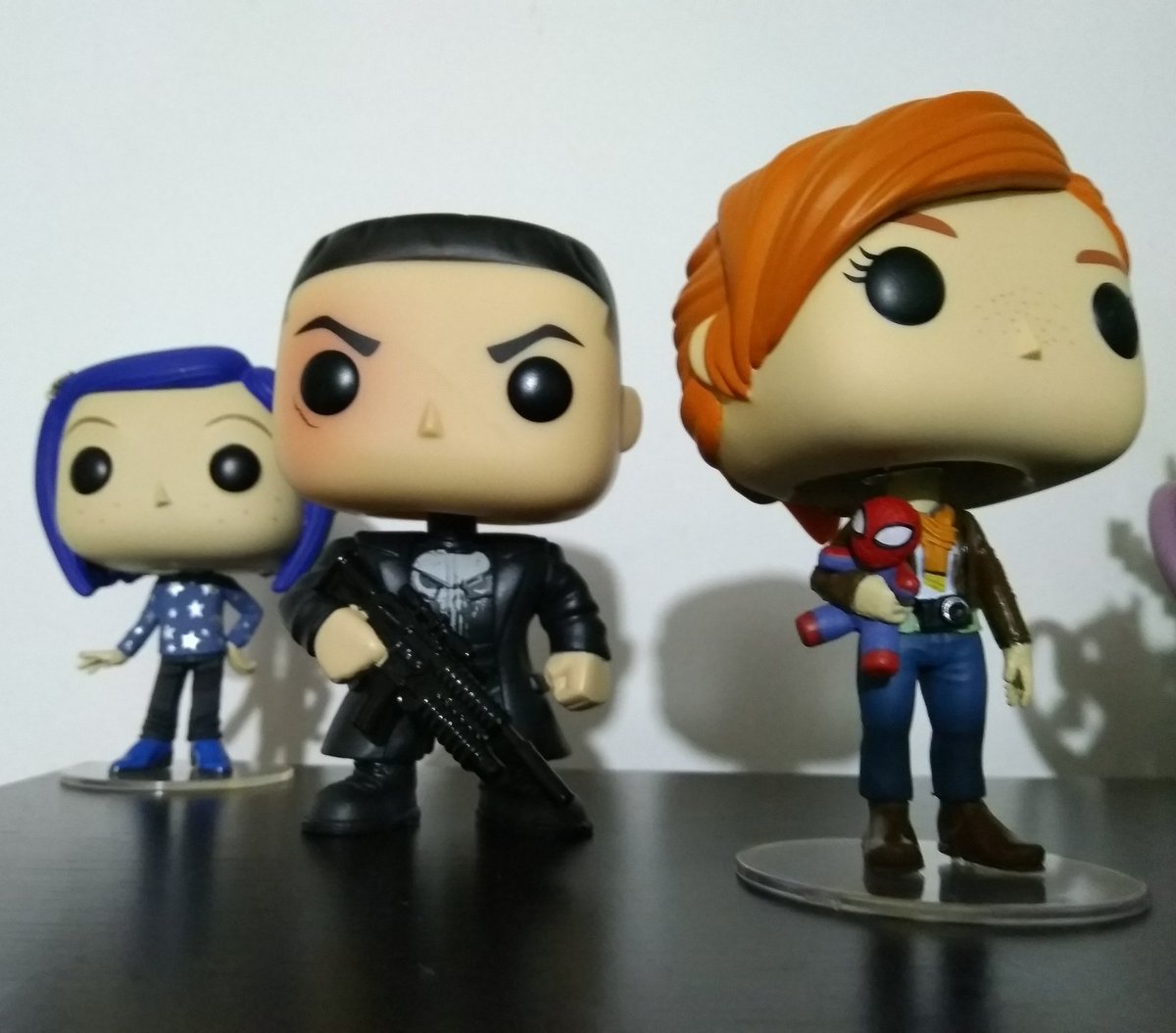 Cabobe's tweet photo. Otros para la colección #FunkoPop #Coraline dandole bienvenida a #ThePunisher (de la serie de #Netflix) y a #MaryJane (del videojuego #SpiderManPS4) 🤞
Pdt. Por si acas todos originales y comprados en @hobbyconstore #maniacomics y @toogeek, mis dealers oficiales 🤟 https://t.co/ChrdEcmhol