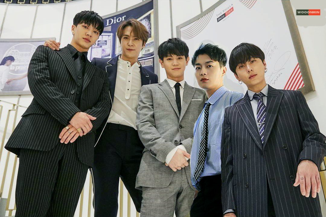 wooonmin's tweet photo. let's all look at the camera and not tell doojoon https://t.co/cB6zz40VVb