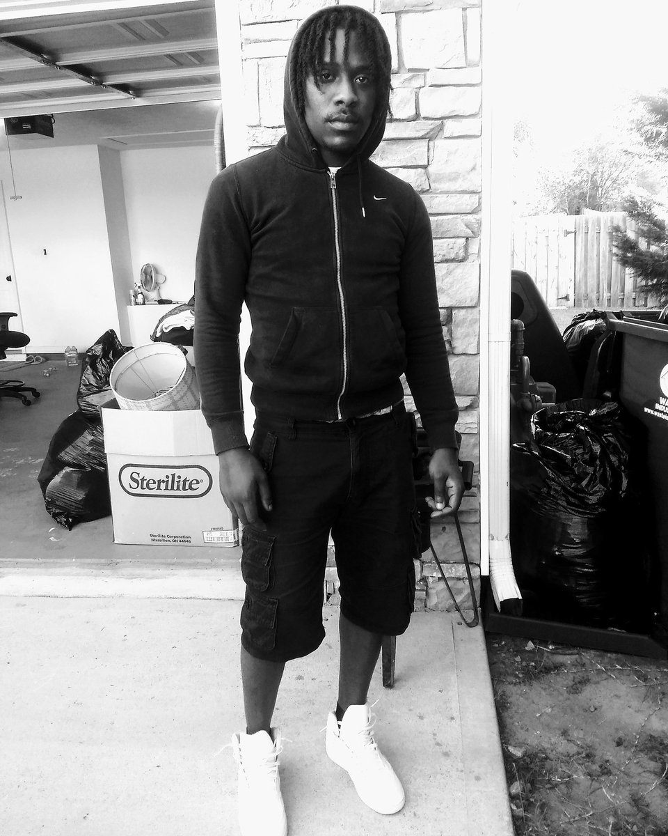 xx_coldworld's tweet photo. GBABY , GEEWAY💪🏾🖤 #BROTHERSKEEPER #LONGLIVEGEEWAY https://t.co/yNTFoX5oMa
