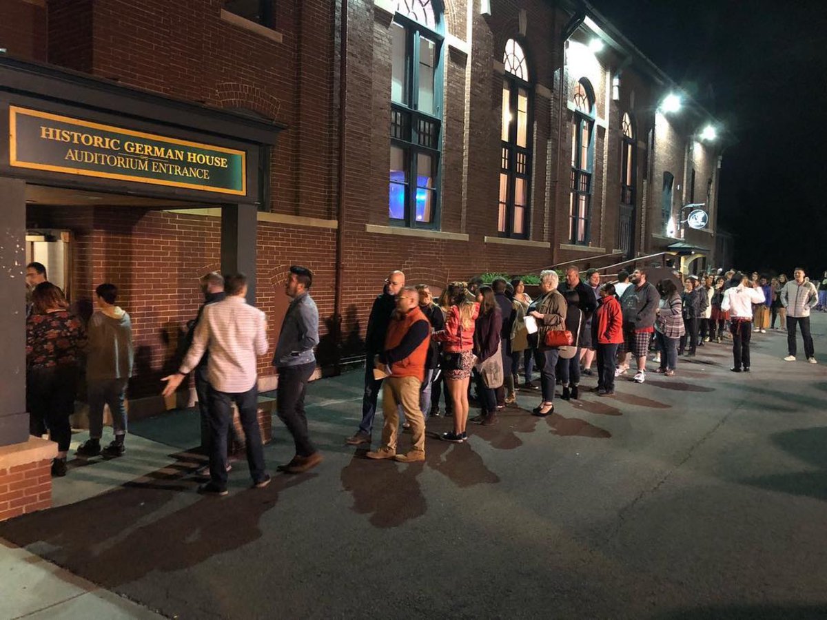 trixandkatdaily's tweet photo. ROCHESTER - A mile long line tonight for @trixiemattel at @historicgermanhouse #nowwithmovingparts Monday its Baltimore @ramsheadlive and the final city of the North American tour. Get tix at https://t.co/OVRGmHnOug
10/13/18
π·: mppresents https://t.co/4OcERyzPGl