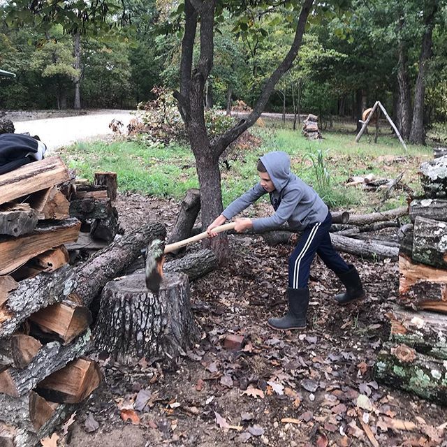 jenfrisbie's tweet image. Someone is starting to learn how to put that axe to good use. ...when we can get him to stop dancing, of course. #wyattbuchanan #raisingarrows #makingmen #cultivatewhatmatters ift.tt/2PyfbiH