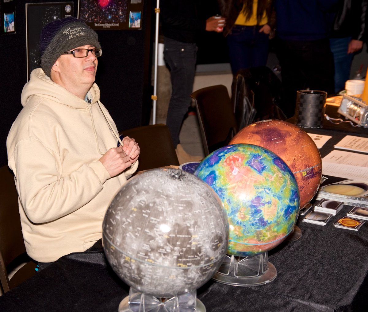 RASCTC's tweet image. RASC Toronto Centre at the Ontario Science Centre’s World Star Party. @rasc @OntScienceCtr #astronomy #worldstarparty #utat