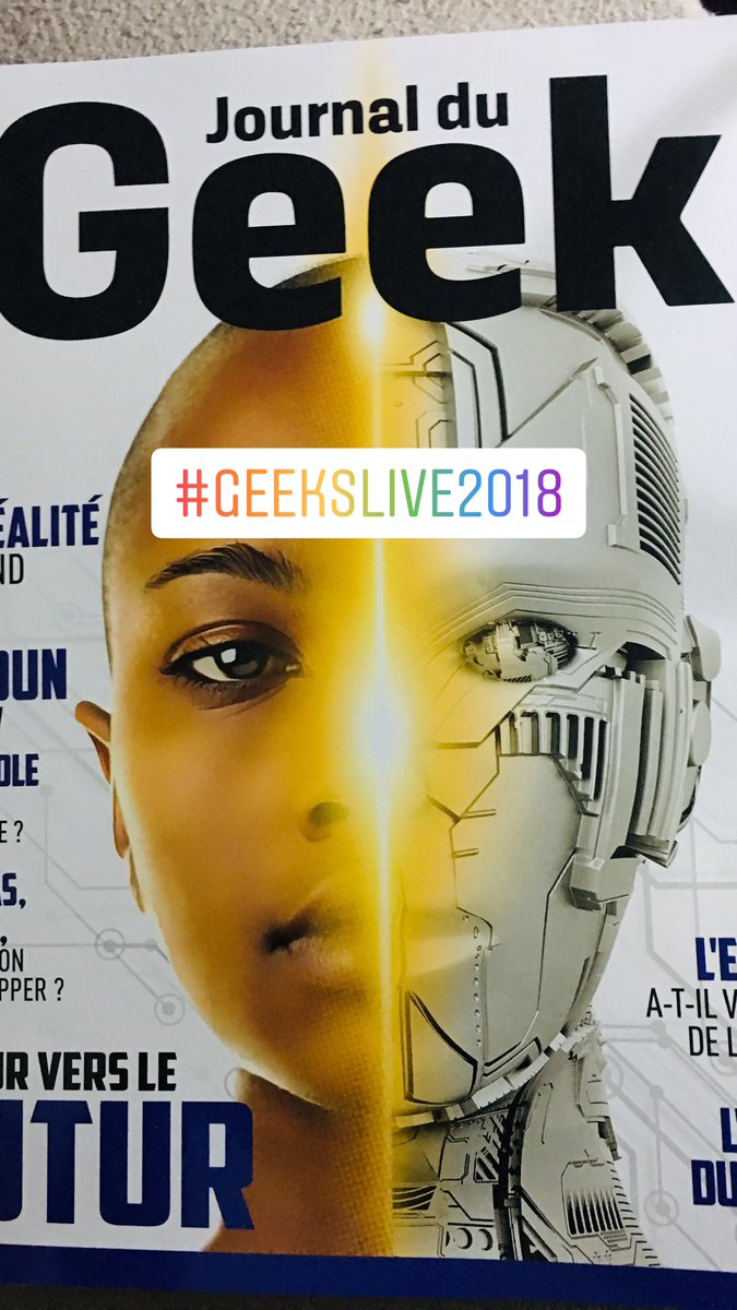 Petite lecture du soir rapportée de mon après-midi au @CarreauDuTemple pour #GeekSLive ! Top à découvrir le 1er numéro du @JournalDuGeek 👌🏾 #DétourVersLeFutur #Esport #VR