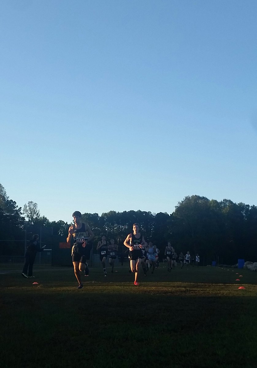Pickens_XC's tweet photo. Congratulations to all participants of today's Pickens and a Grinnin Invitational meet! And a massive THANK YOU to everyone who organized and volunteered today to make sure everything went smoothly for the runners. WE COULD NOT HAVE DONE THIS WITHOUT YOU! 💚❤💚

#runpickens #xc https://t.co/6NYTrBJqMs
