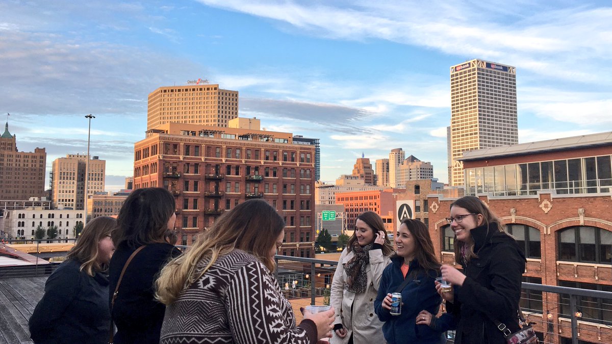 YP_Week's tweet photo. What a view! 😍 Thank you to @HansenReynolds for hosting our #YPSummit happy hour! #MKE #ThirdWard https://t.co/I6mBWFXgmj