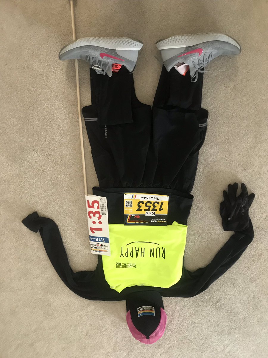 krisjoyrunning's tweet photo. Winnipeg Fire &amp; Paramedic Service Half Marathon - Shake Out Run - I had a blast and tried to stay warm! Good luck to all the runners tomorrow! Keep Running! @wfpsrun #wfps #wfpsrun #wfps2018 #shakeoutrun #racedayeve #ootd #wfpspacer #brooks #wfpshalfmarathon #krisrunsmanitoba https://t.co/kyvs9wydwI
