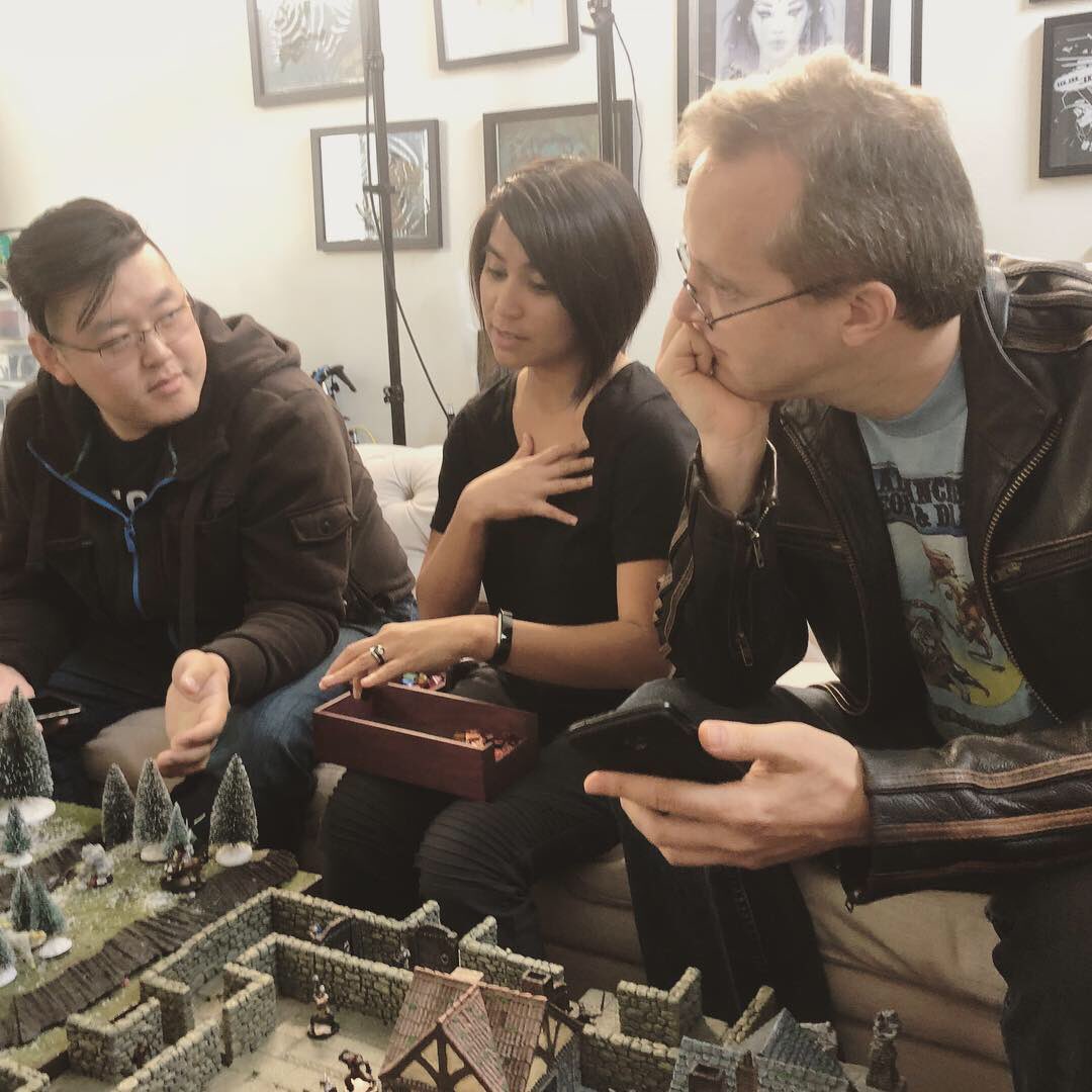 satinephoenix's tweet image. Shooting something fun today at Phoenix Studio aka my house! #dnd @mazearcana @Wizards_DnD #DungeonMastersGuide @stevesprinkles @kylevogt @avril @rutywoot Jason Lee with @brucemonach @HapaBarbarian #dmg