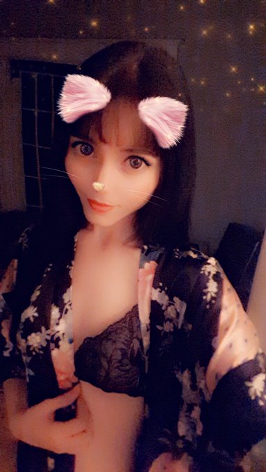 Will be online in 2 min! Come have fun with meow on #chaturbate ~ 😘  #camgirl #cammodel https://t.co<a href="/tag/cammodel"class="tags"><span>#cammodel</span></a><a href="/tag/camgirl"class="tags"><span>#camgirl</span></a><a href="/tag/chaturbate"class="tags"><span>#chaturbate</span></a>