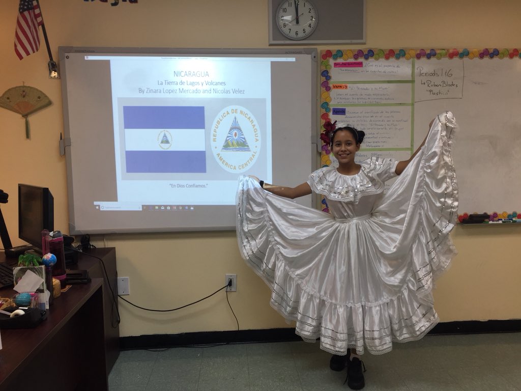 AcademyPalms's tweet photo. Ms. Hernandez’s Middle School Spanish Classes presenting their Hispanic Heritage projects https://t.co/QkTLUlutPd