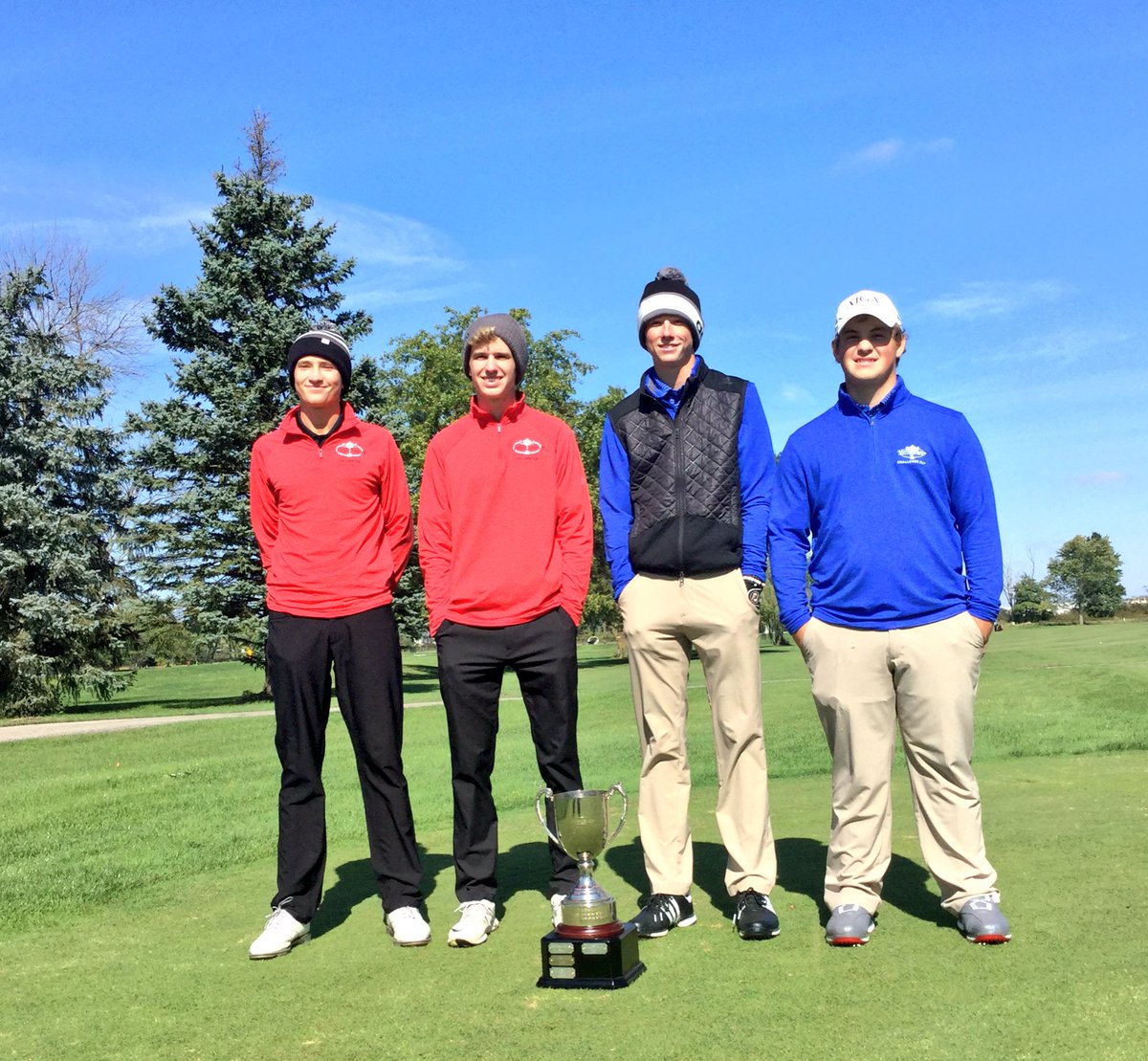 CGSportsNetwork's tweet photo. CG’s Peyton Short paired with Drew Wrightson of Zionsville in the Earl Yestingsmeier Challenge Cup at Golf Club of IN. This is Indy vs. Evansville in a Ryder Cup match. They won alternate shot 2&amp;1 giving team Indy 1.5 to .5 in their match. Team Indy trails 13.5-10.5 after day 1. https://t.co/7sB1HEb7XE
