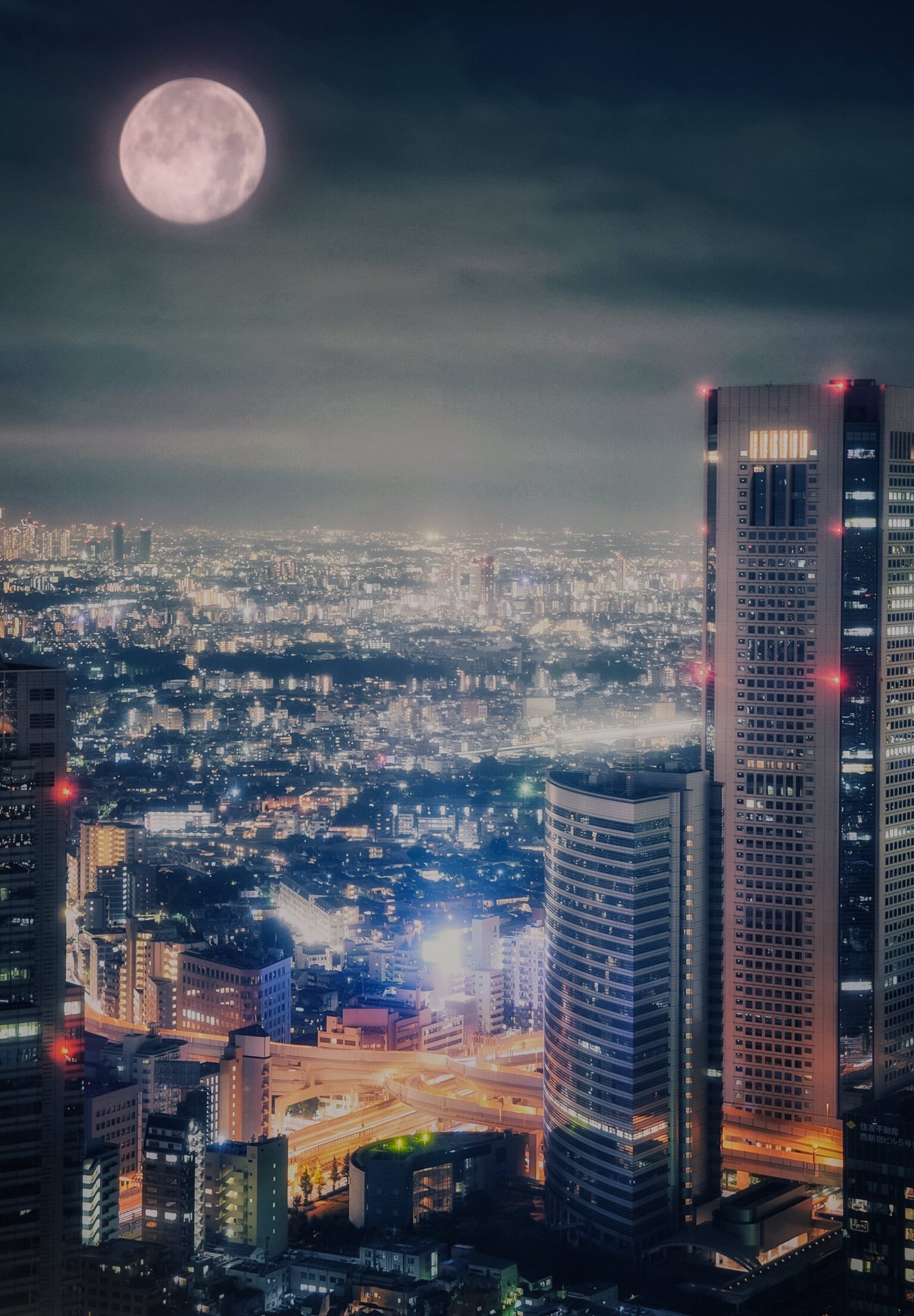 Tsuki Ciel Redshadow Part 2 スペインの朝焼 自分撮影 雨のny 写真お借りしてます 月と夜景 写真お借りしてます 雨の東京 写真お借りしてます 雨好き そして この景色をもう一度見たい と思うから生きようとも思える T Co