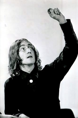 friseuringo's tweet image. #JohnLennon and #DavidFrost.  (1968)