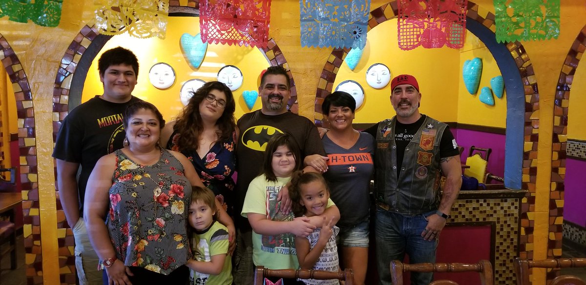 JakeMcCordUSMC's tweet photo. Every day is a great day to be out on Da Choppa! Especially when I get to see family and celebrate my niece's 18th birthday (next to batman shirt)!! #BikerLife #FamilyFirst #CoolestUncle https://t.co/G9TetM9v5Y