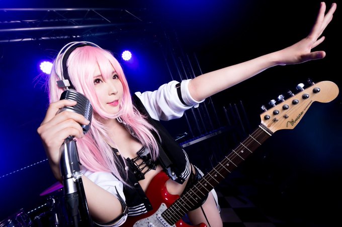 コスプレイヤーイズ氏のTwitter画像11