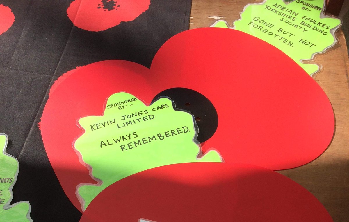 trudydavies1964's tweet image. TRADESMEN or SMALL BUSINESSES @LLANIDLOES Plumbers, carpenters, painters, electricians, builders etc SHOW YOUR SUPPORT sponsor one our lamppost Poppy’s, forms @Woosnam &amp;amp; Davies News #TurnTheTownRed #CountdownToPeace #PoppyAppeal #IAA18 @betterRetailing @IAAcademy @Retailexpress
