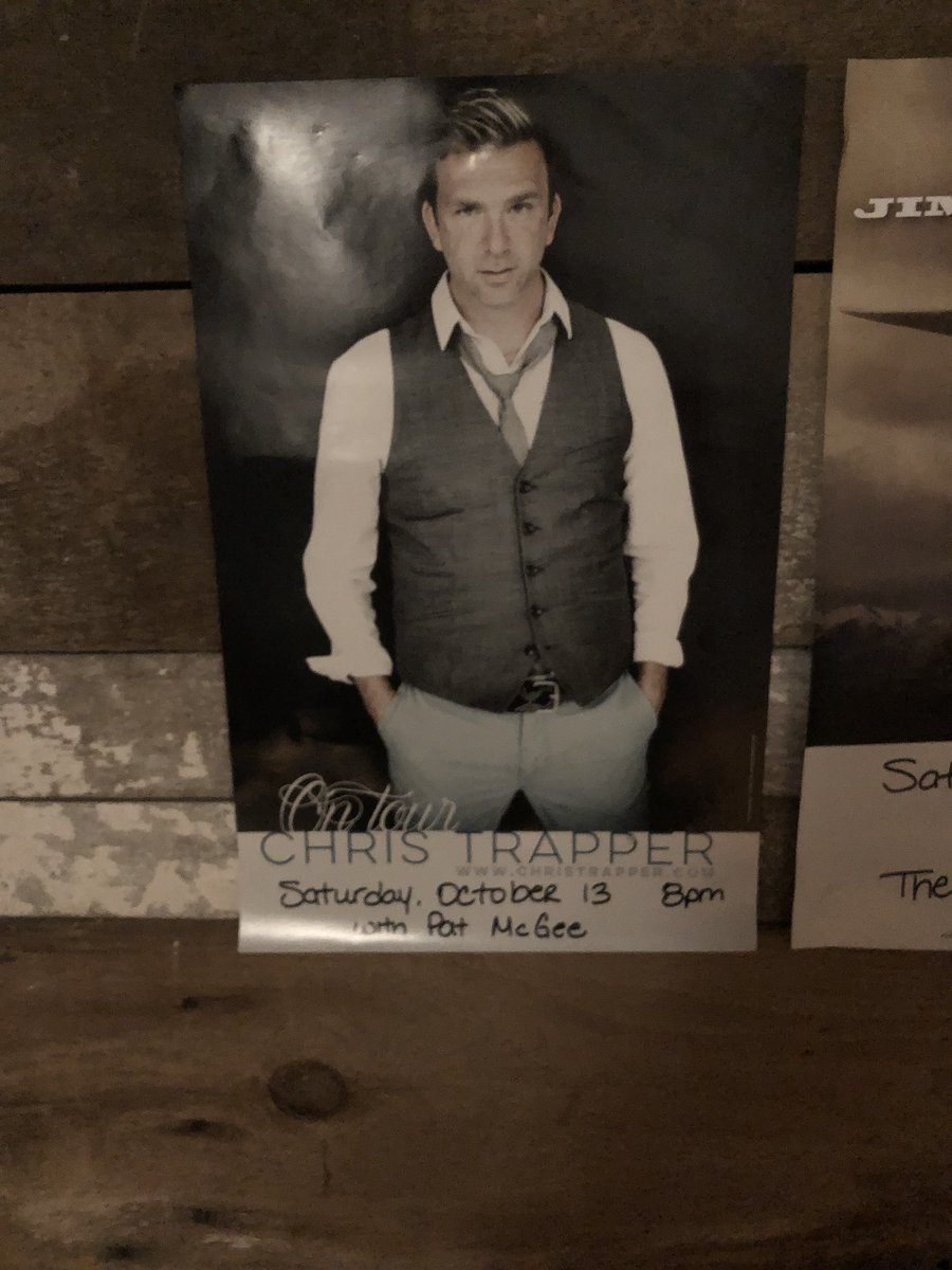 kimhenry124's tweet photo. @PatMcGee @thelocksmusic Tonight is my first time seeing Pat! Thanks for the intro @christrapper ! Pat is so nice to let us stay and watch him tonight 😂😂😂 #newfan #lovelyroom #newmusictome @Binny89 https://t.co/hNo7Jmjo6f