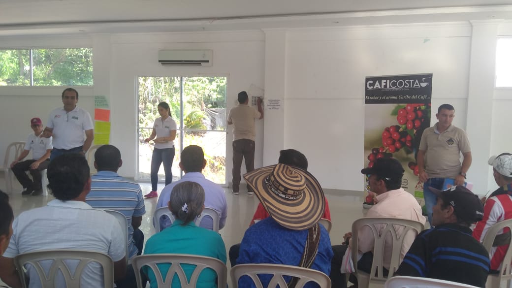 CAFICOSTA's tweet photo. Reunión informativa en Chimilla @CesarComite Garantía de Compra y programa de seguimiento de Calidades @CAFICOSTA Laboratorio Escuela del CAFE CARIBE @RegionCaribeCO  en #cafeshopminca @InnpulsaCol @El_Pilon @ElInformador_SM @elpaisvallenato @ccampocuello https://t.co/M1FbiXleM5