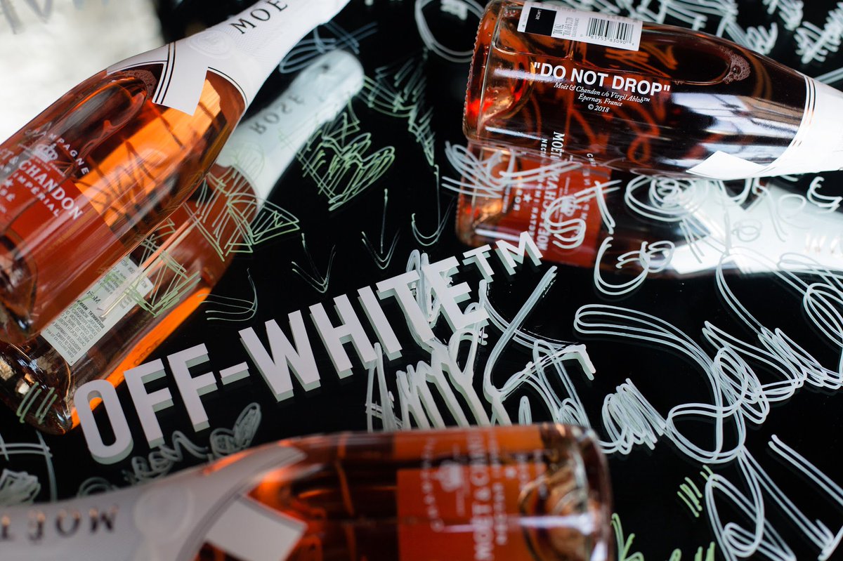 AhmedBraimah's tweet photo. “DO NOT DROP” @MoetUSA c/o @virgilabloh | Limited Edition Moët &amp; Hennesy Nectar Rosé available now at @ElevenElevenChi #DoNotDrop #1111Chicago #Rose #OffWhite #moet https://t.co/1lDHCrElmr
