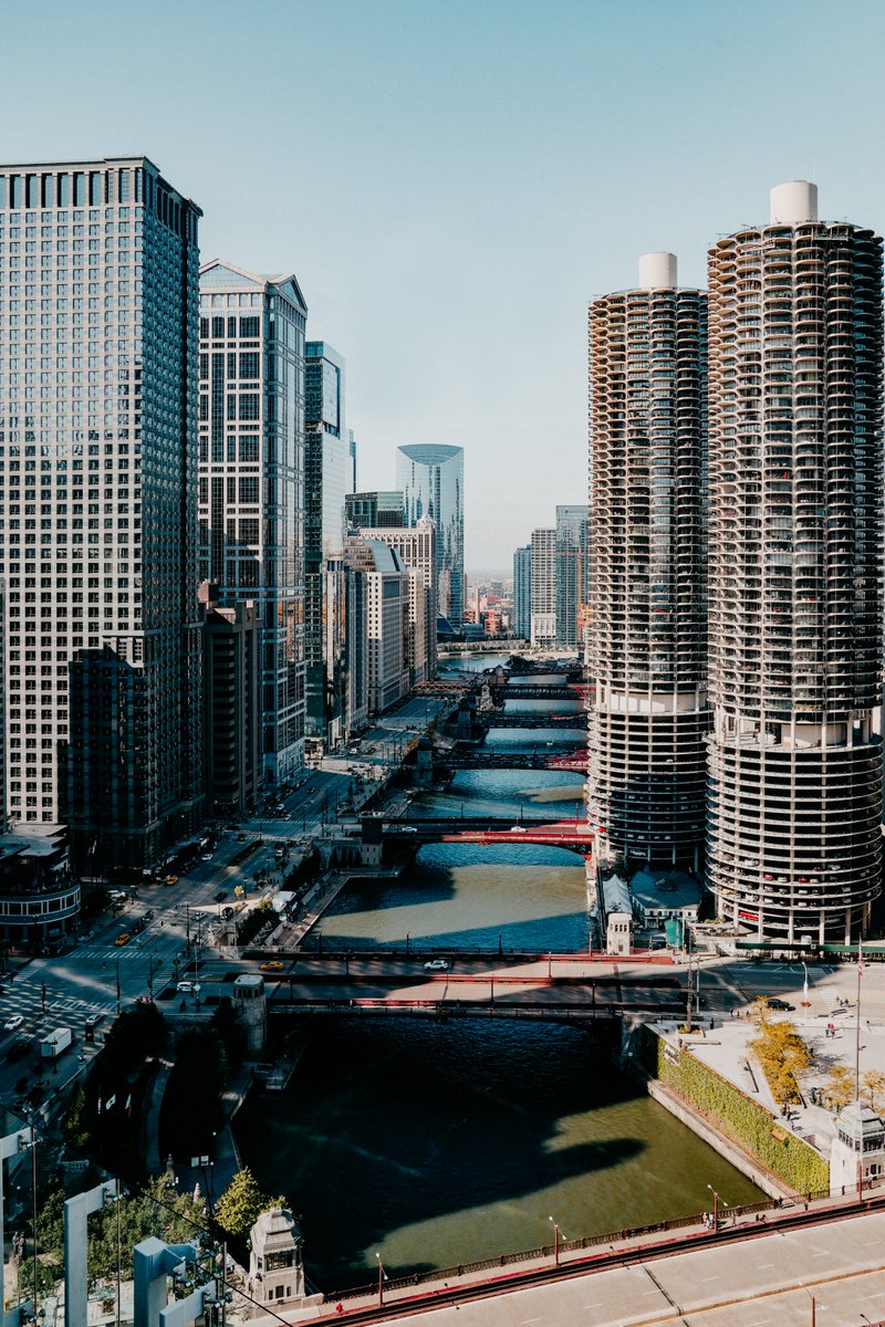 TheChiEye's tweet image. The first day of #OHC2018 is in the books and we had a blast photographing, filming and talking to some of the city's finest architectural minds. What places were you able to visit today? 🏛️ @chiarchitecture #thechieye