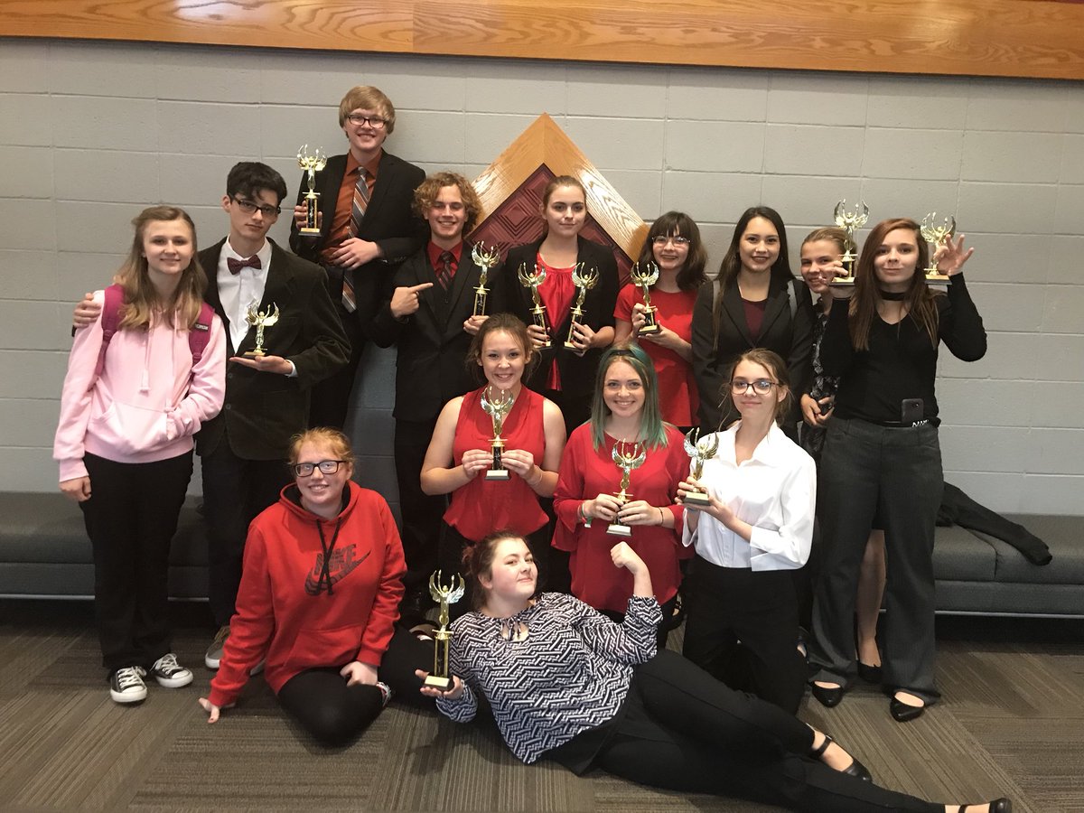 billsdrama's tweet photo. Nevada:
Meadow and Hannah 6th in duet, Austin Spencer 6th in prose, Hannah Pennel 5th in poetry, Tessa Shaw 5th in DI, Taylor and Michaela 4th in duet, Michael and Victoria 3rd in duet, Josie Thompson 3rd in storytelling, Victoria Reynolds 3rd in DI, and Logan Daniel 3rd in radio https://t.co/2sF5azOxQl