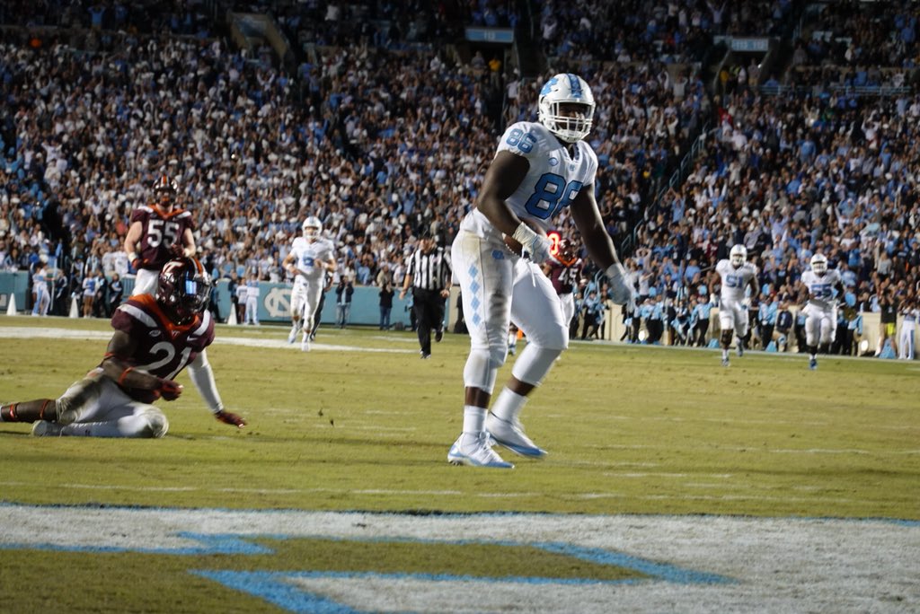 UNCFootball's tweet photo. 💪💪 @Carl_TuckerJr https://t.co/OVuyXV0ZFZ