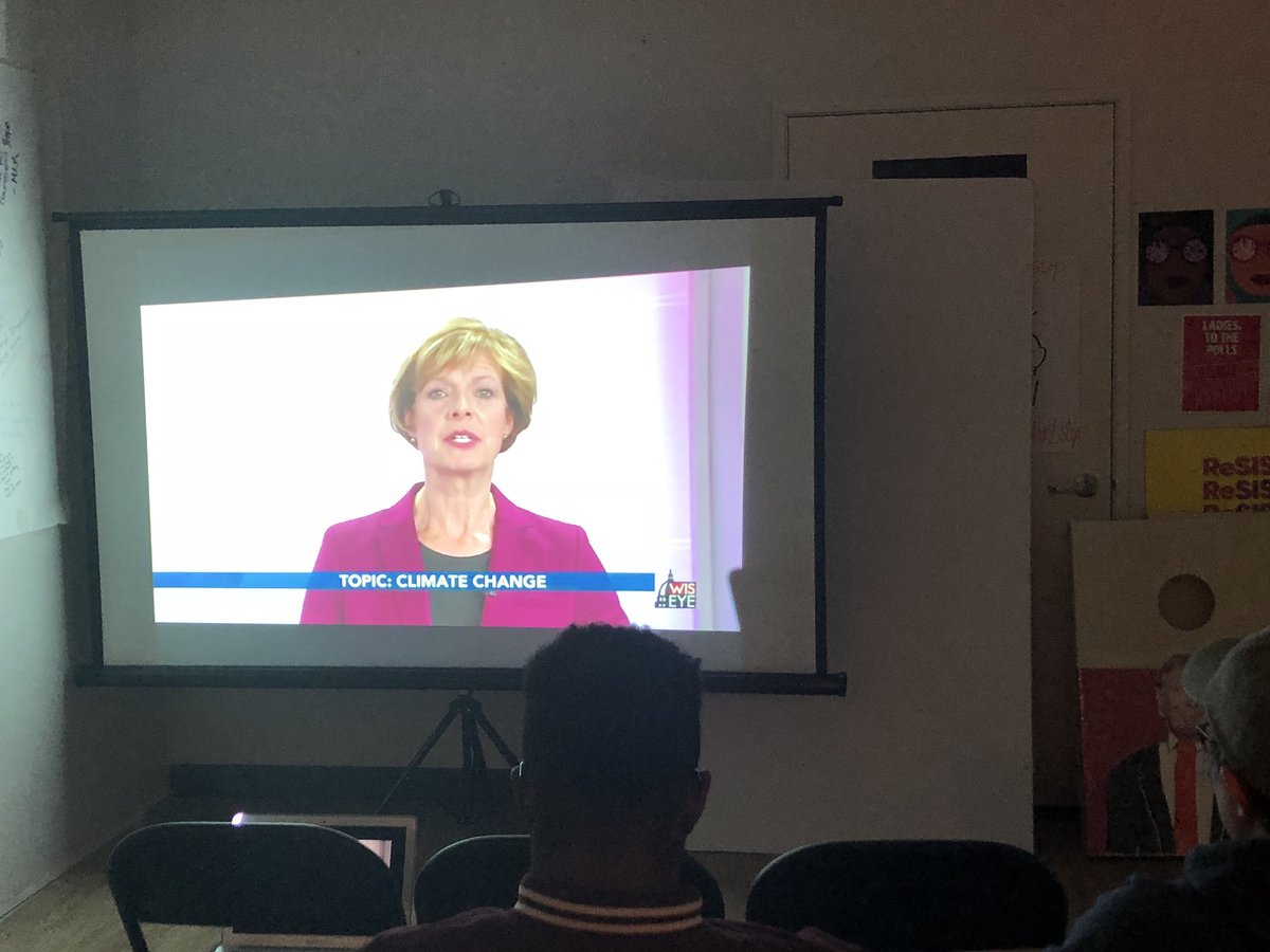 simonebernie's tweet photo. senator tammy baldwin fights for clean water, clean air, bettering our roads &amp; divestment from carbon &amp; fossil fuels. she’s listening, and she’s got my &amp; the #youthvote https://t.co/twyiV7U3Vb