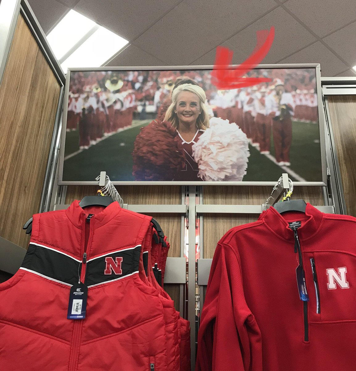 morrisk_k's tweet photo. I spy with my little eye... @NIS160 Tech teacher extraordinaire @Mrs__TMitchell @SCHEELS #huskercheer https://t.co/cTgkek6Fxs
