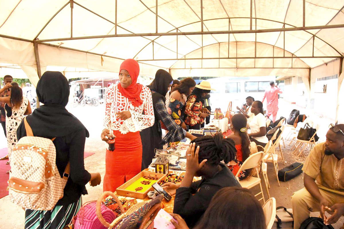 uni_campusspace's tweet photo. Project #OpenShot was a new, different approach for us. It took the @uni_campusspace team a week to put this together, from Inception to Actualization.

Merci, @TIGAGambia, @RozAfriq, Daraja, Sylva Beads Design, and MC Africa, STS, @JexCsay, Ansu.

#MIG #PromotingTheAfricanBrand https://t.co/Ec9hbBR1vn