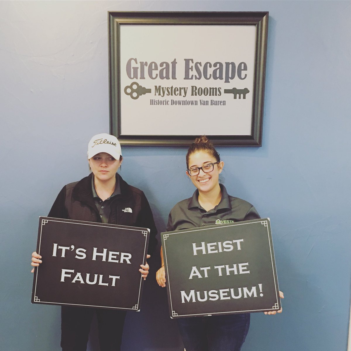 GreatEscapeVB's tweet image. The Oklahomies were here for the Fall Festival and took a break from the rain to try out Heist at the Museum.  They unfortunately didn’t escape, but came so close!  Great try!!! #greatescapemysteryrooms #escaperoomvb #greatescape #escapevb #thingstodoinvb #escaperooms #escaperoom