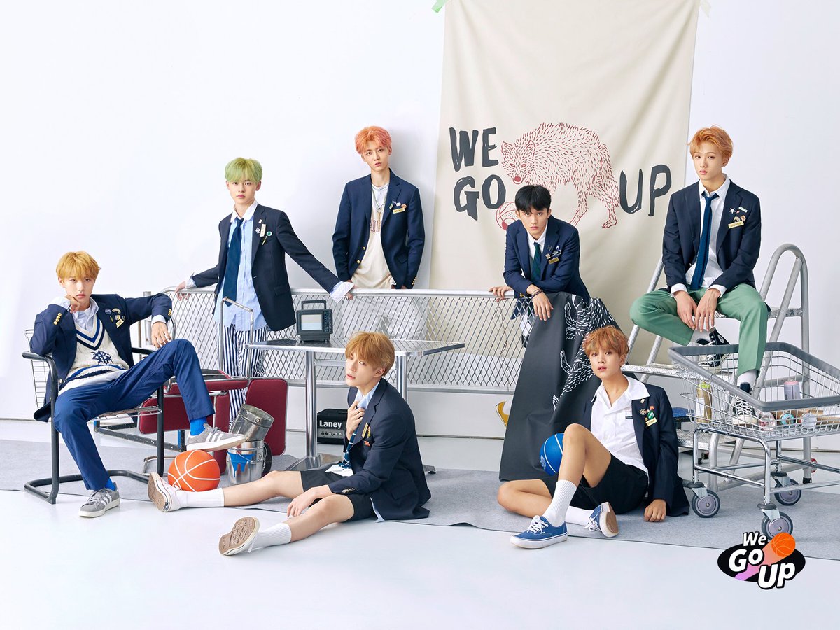 SMTOWN tweet media