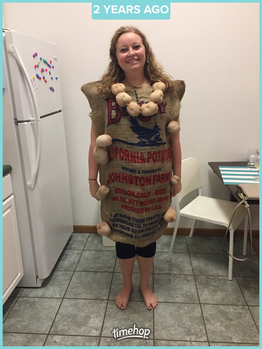 alllllli_'s tweet photo. One time my best friends and I made these really amazing potato sack costumes then got up at like 2 am to drink and then got drunk too fast and forgot to take decent pictures (we ended up wearing the potato necklaces as crowns). Still my greatest accomplishment https://t.co/JiPth70flX