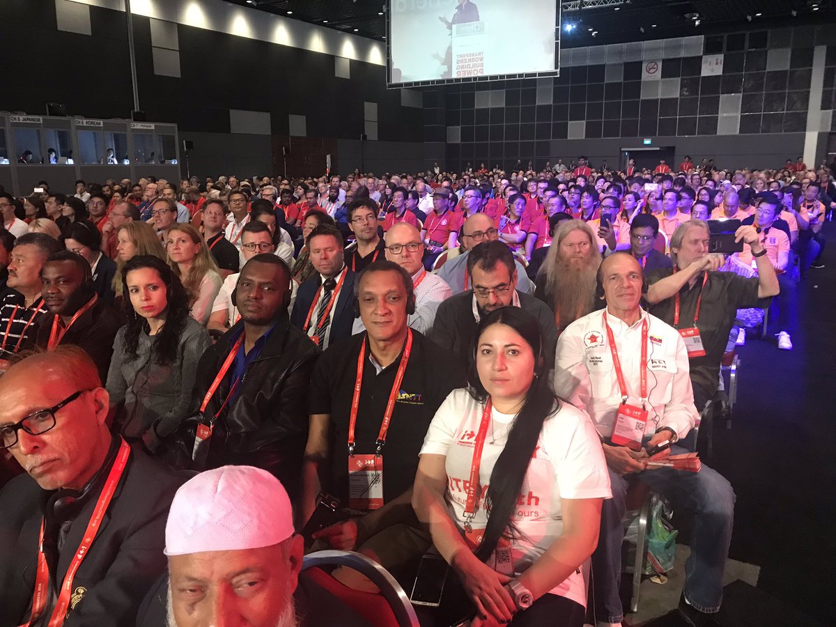 ITF_Americas's tweet photo. Delegaciones de #Argentina #Colombia #Panamá #Venezuela y más países con sus #sindicatos afiliados de toda nuestra #ITFAMERICAS presentes #Singapore para debatir la agenda global de los modos de #transporte en el @ITFCongress2018 #ITFcongress2018 #TransportWorkersBuildingPower https://t.co/GzH1IXjF0f
