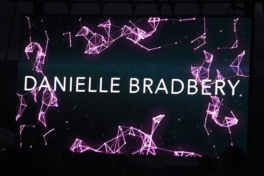 thebulltucson's tweet photo. #DanielleBradbery we love you! πππ’β€οΈ #OVMF2018 https://t.co/JINZeh9239