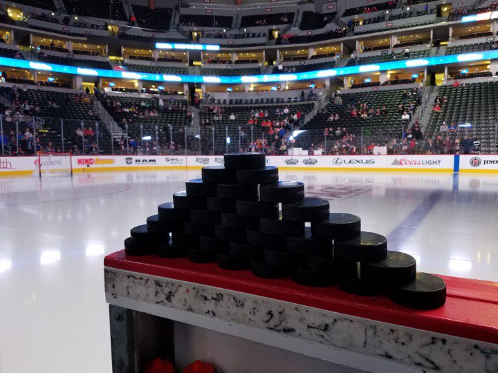 SeanFenske's tweet photo. #GoAvsGo https://t.co/bVOP7euarl
