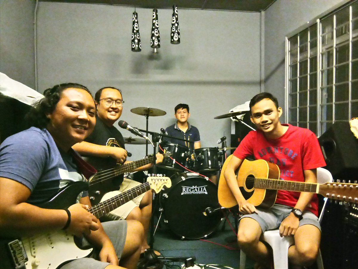 JcJay5's tweet photo. First practice π₯ #projectband https://t.co/eWBP1mE0oy