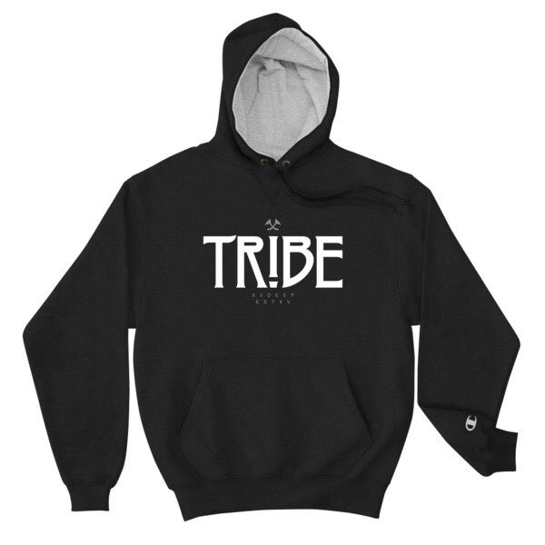 tribemarianas's tweet photo. CHAMPION X TRIBE MARIANAS // ONLINE EXCLUSIVE // All new “The 15th” Champion hoodie and “The Familia” Champion crewneck sweatshirt with Champion’s classic “C” logo embroidered on the left sleeve >> Available now while supplies last! > Shop now at https://t.co/5GLKg690LY
⚒ https://t.co/f0pqXCOnHf