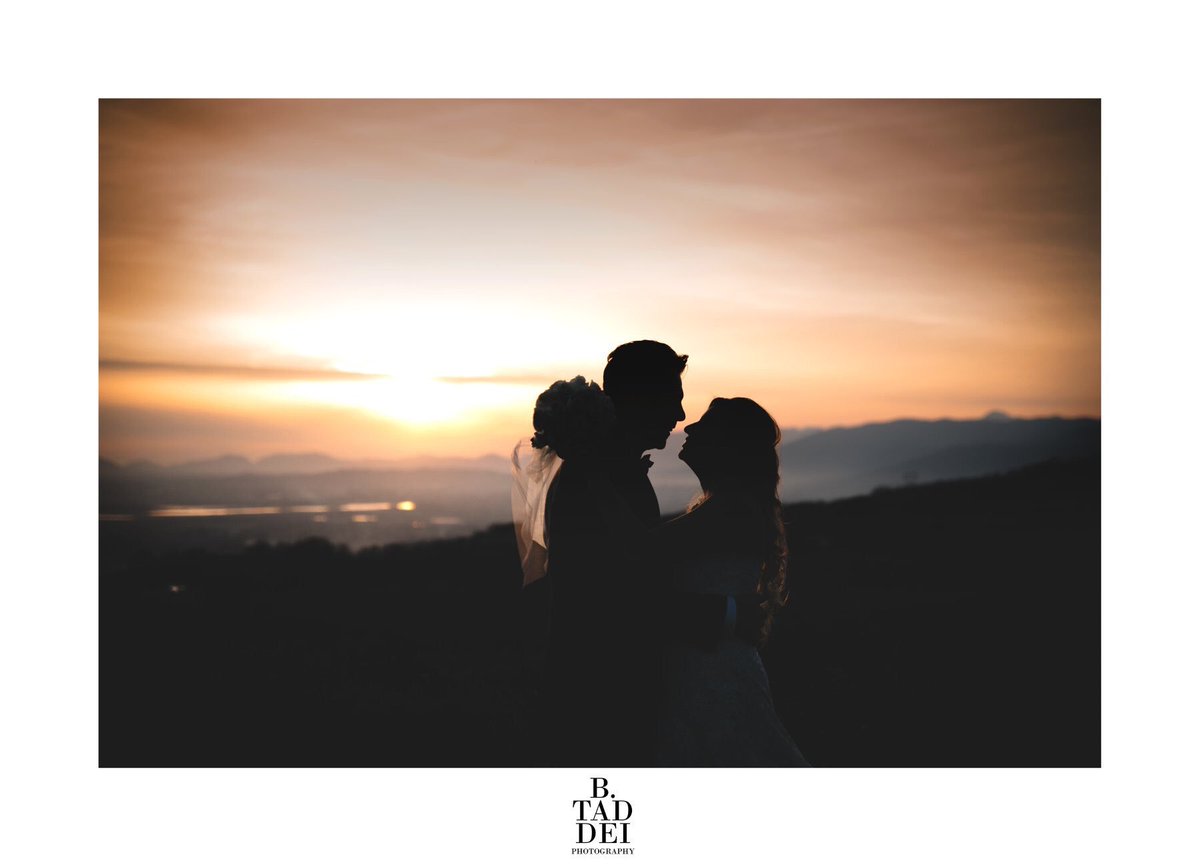 benedictataddei's tweet photo. Dancing in the light 
#benedettataddei #benedettataddeiphoto #wedding #photograghy #weddingphotographer https://t.co/5XAuWUX8OS