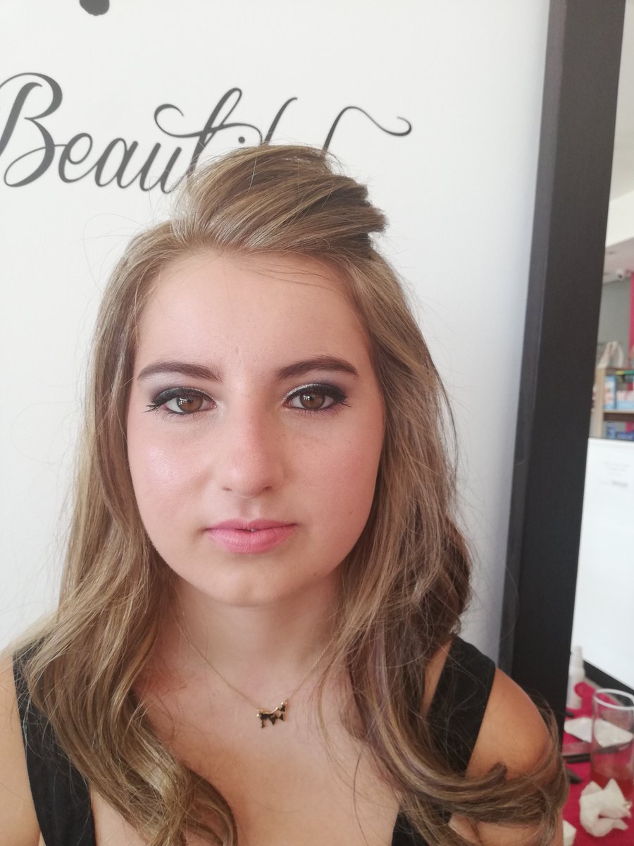 ColourFabulous's tweet photo. Colour Me Fabulous offering make up services for only R300

Contact us on 0639732765 or crystal@colourmefabulous.co.za to make a booking.
Shop 11 Honey Crest Shopping Centre Beyers Naude Drive, Randpark Ridge

#makeup #prettyfaces #colourmefabulous https://t.co/Bg4oLpr8Uy