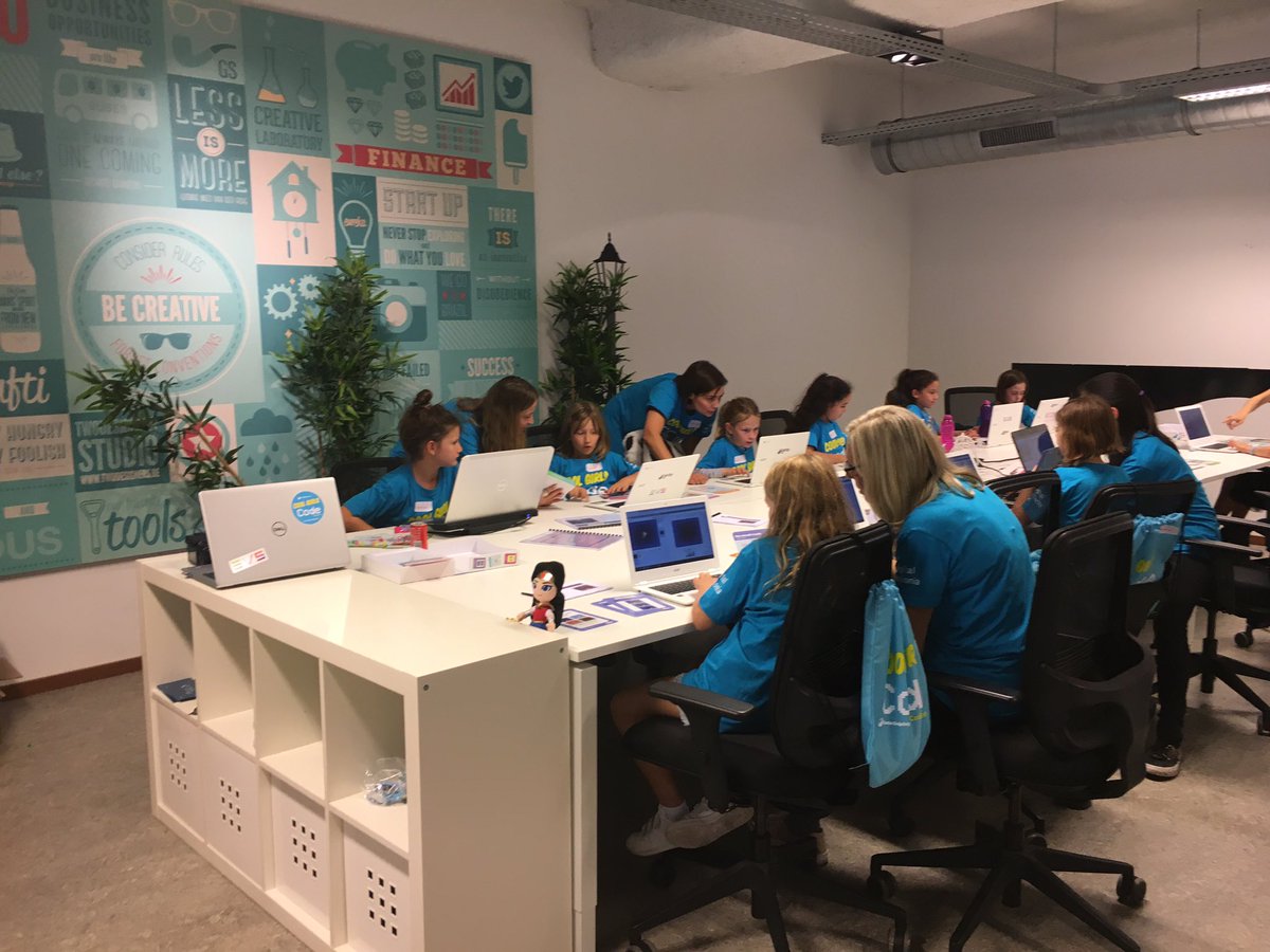 pbalancier's tweet image. #coding4girls