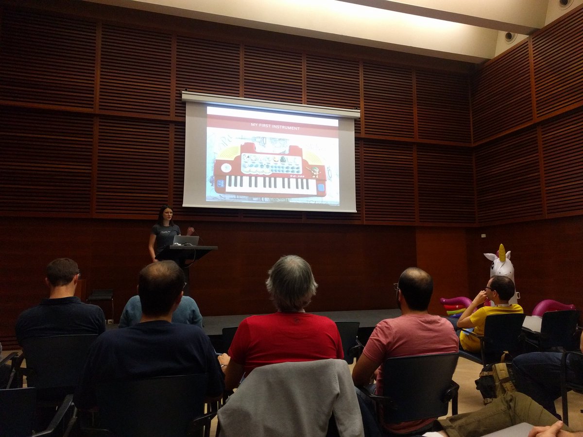 acpyss's tweet photo. "my first musical instrument" @aniawsz keynoting at #pyss18 https://t.co/eQI9qsbUzM