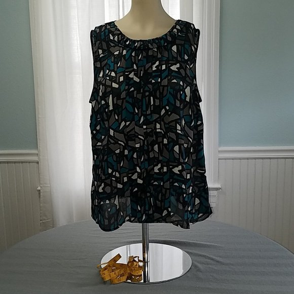 hobocamp03's tweet photo. So good I had to share! Check out all the items I'm loving on @Poshmarkapp #poshmark #fashion #style #shopmycloset #cino #allisondaley #kasper: https://t.co/tBwAVlGFSs https://t.co/5ndfFKDOH3