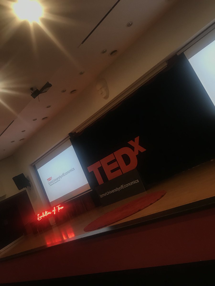 tedxiue's tweet photo. Etkinliğimize girişler başladı!!! Herkesi fuaye alanına yapacağımız aktivitelere bekliyoruz! Aralarda görüşmek üzere‼️❌❌ #tedxiue #tedxizmiruniversityofeconomics #tedx https://t.co/jKin4FmJ3h