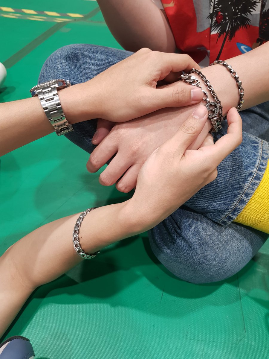 godji_godji's tweet photo. แอบถ่ายไว้อีกแล้ว 
จะลงดีรึเปล่านะ คราวนี้ .. คิดหนัก https://t.co/t0Yz59JAJu