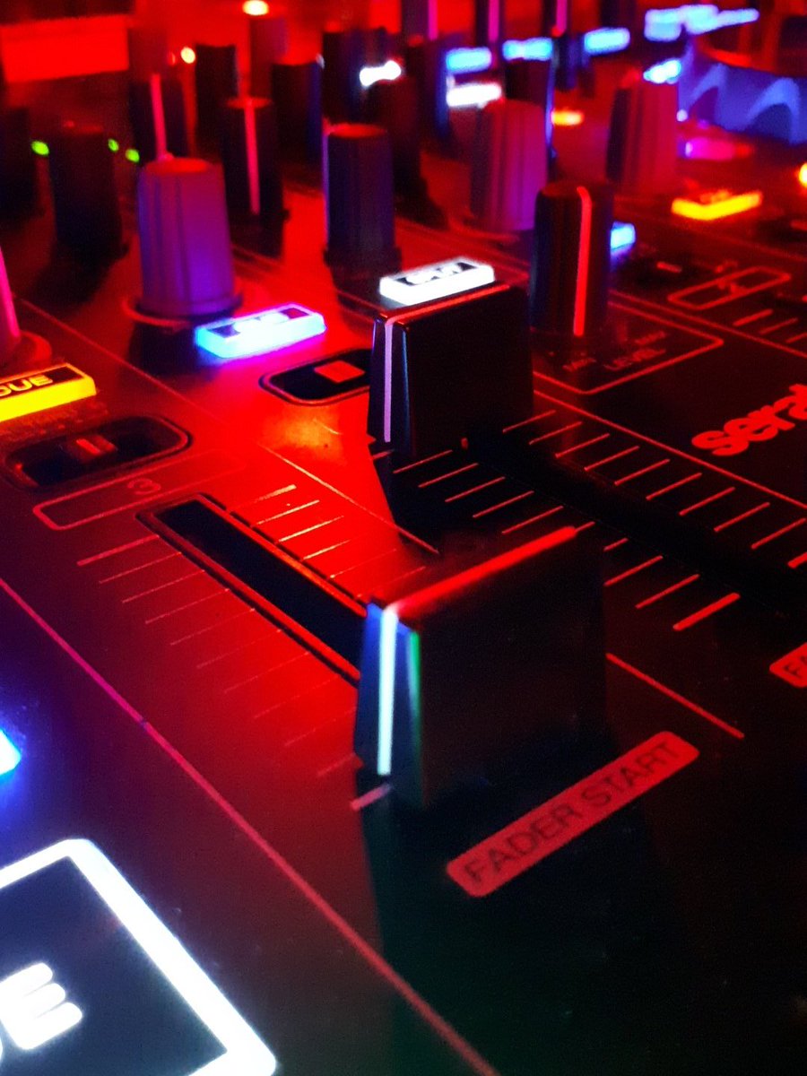 AcousticArray's tweet image. Sábado de evento
#MusicPlease