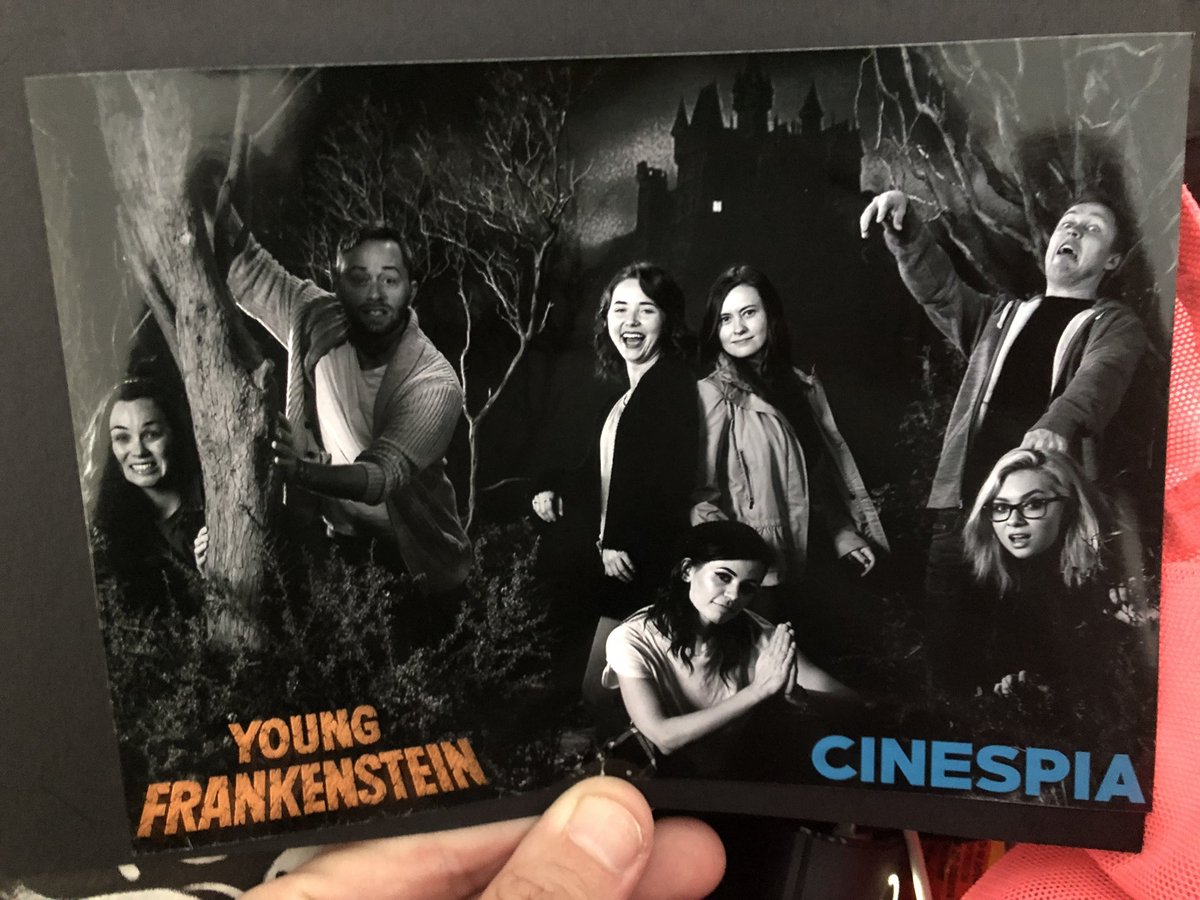 cupcake_meg's tweet photo. friendship @ the cemetery #youngfrankenstein #suityourselfimeasy #therewolf #therecastle https://t.co/dH2ppOI6MX