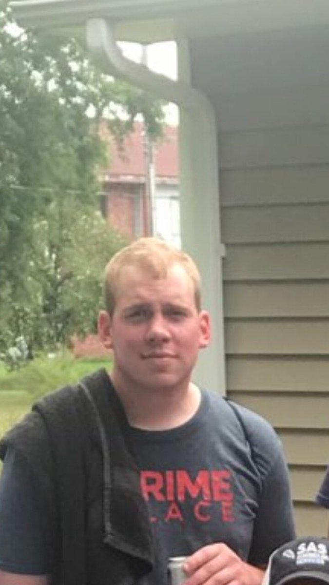 fauxcalebp's tweet photo. If they ain’t double d’s, just put em away https://t.co/JL9A8q8TJY